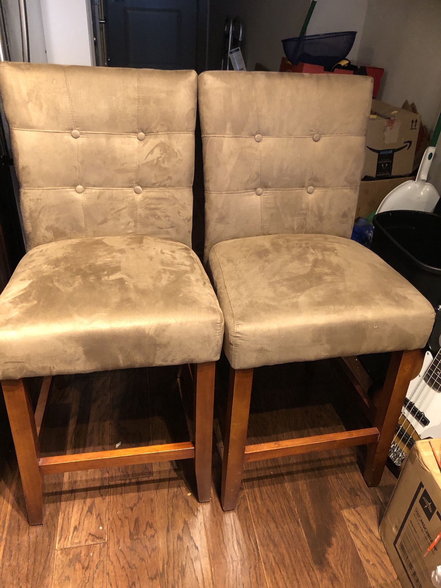 HQ Suede Bar/Stool Chair
