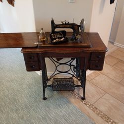 New Home Sewing  Machine 1920 To 1930