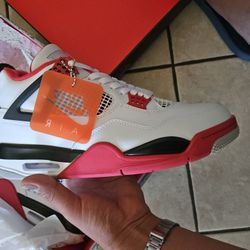 Jordan Retro 4 8.5 