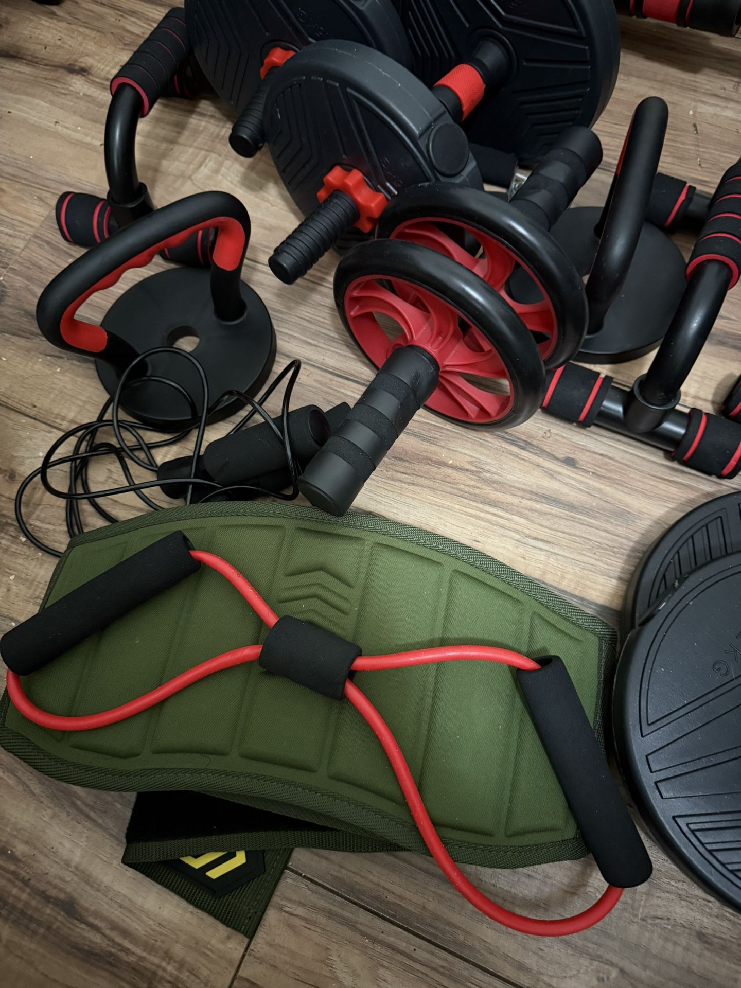 Gym Accesories - Dumbbells, weights, jump rope, professional Weights belt and much more