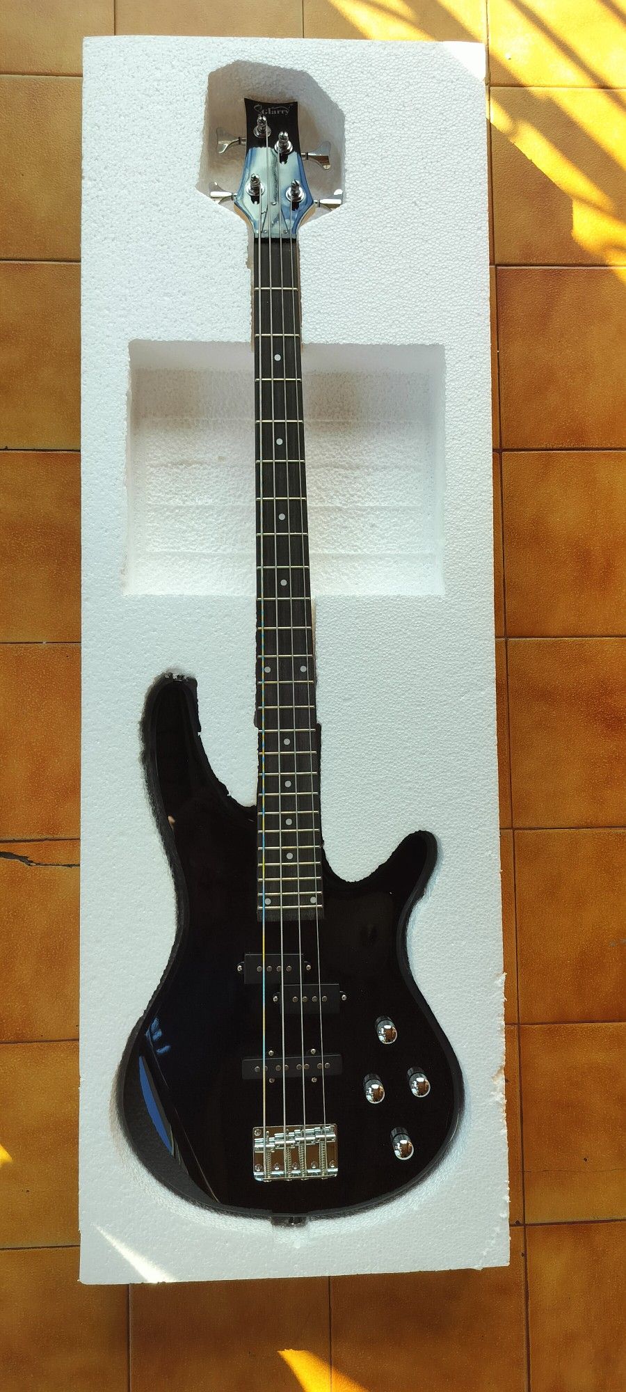 Brand New Full Size Electric Bass, Bag, Cable & Shoulder Strap