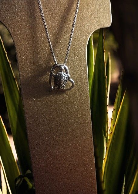 925 Sterling Silver Turtle Heart Pendant