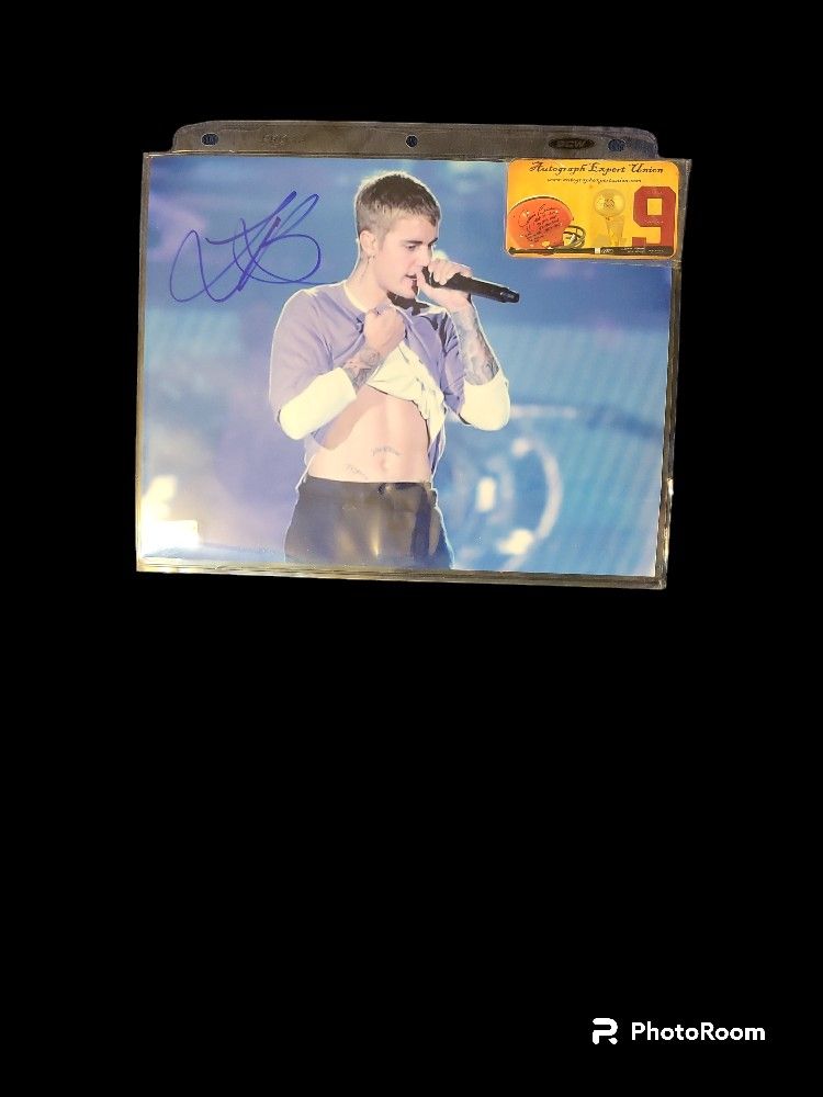 Justin Beiber Autograph Print With COA
