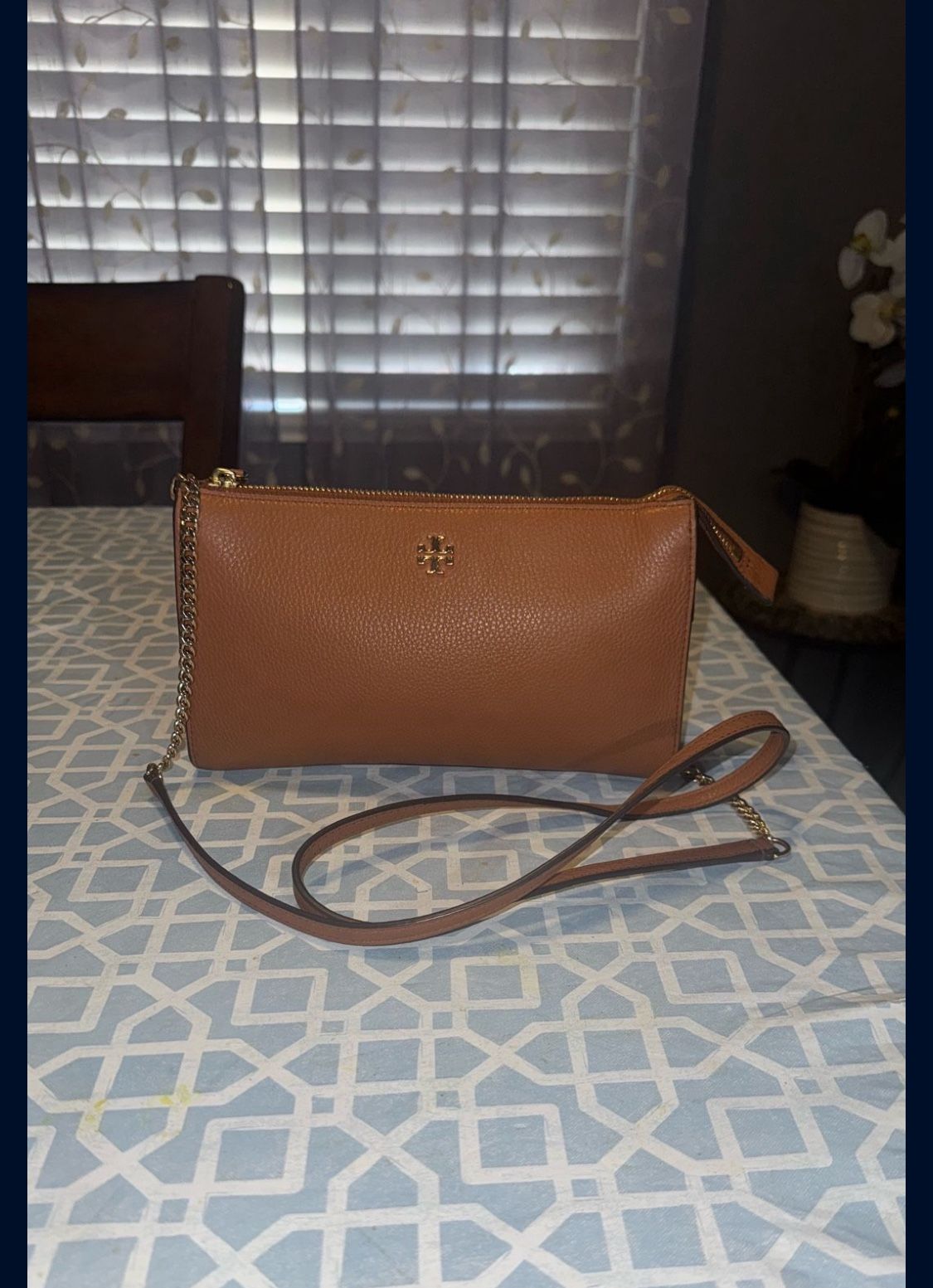 Torry Burch Purse Crossbody Leather Color Brown Good 