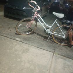 Lady's Huffy 24 inch Bicycle 
