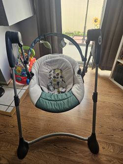 Graco Portable Swing Compact Fold