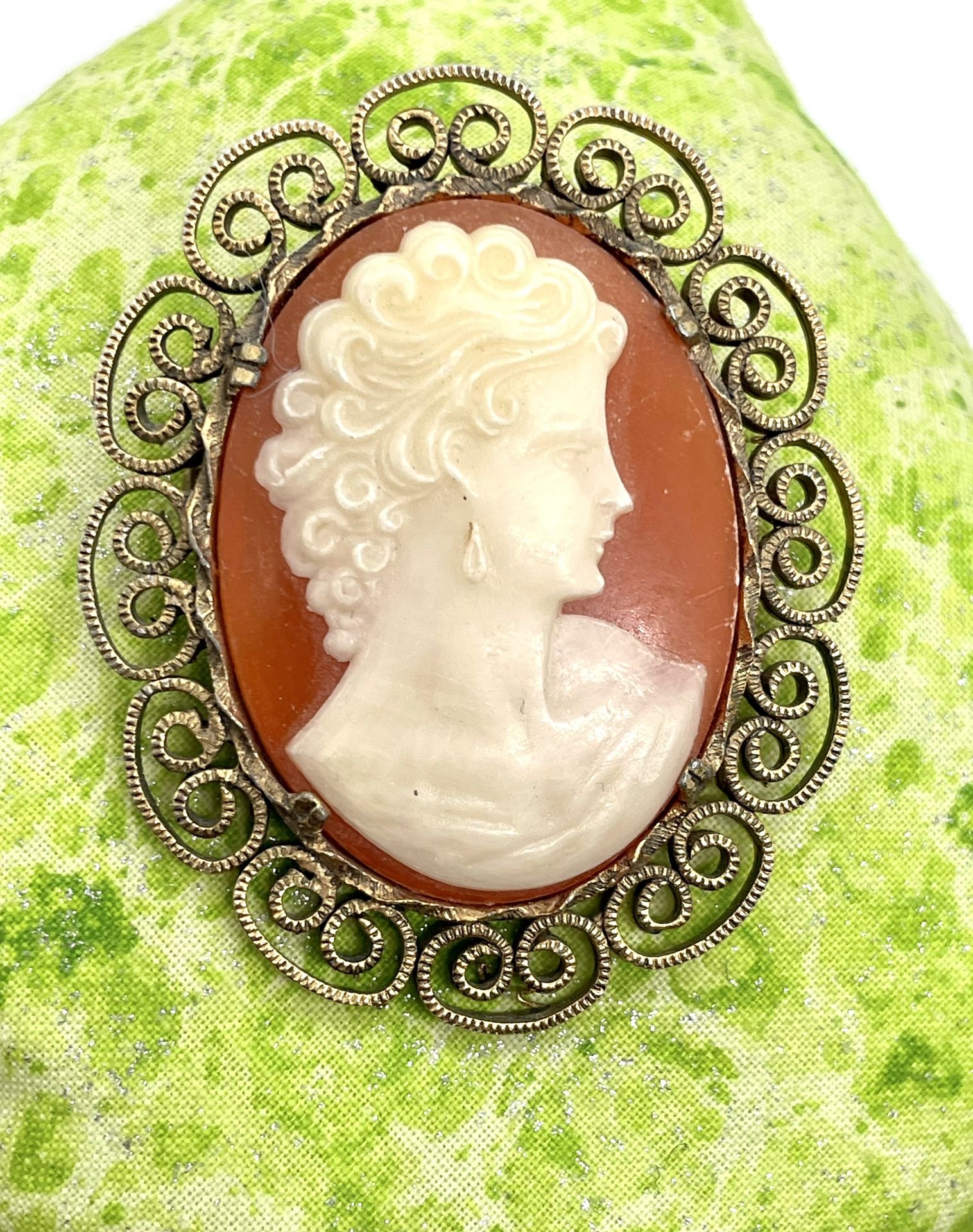 Lovely Vintage Cameo