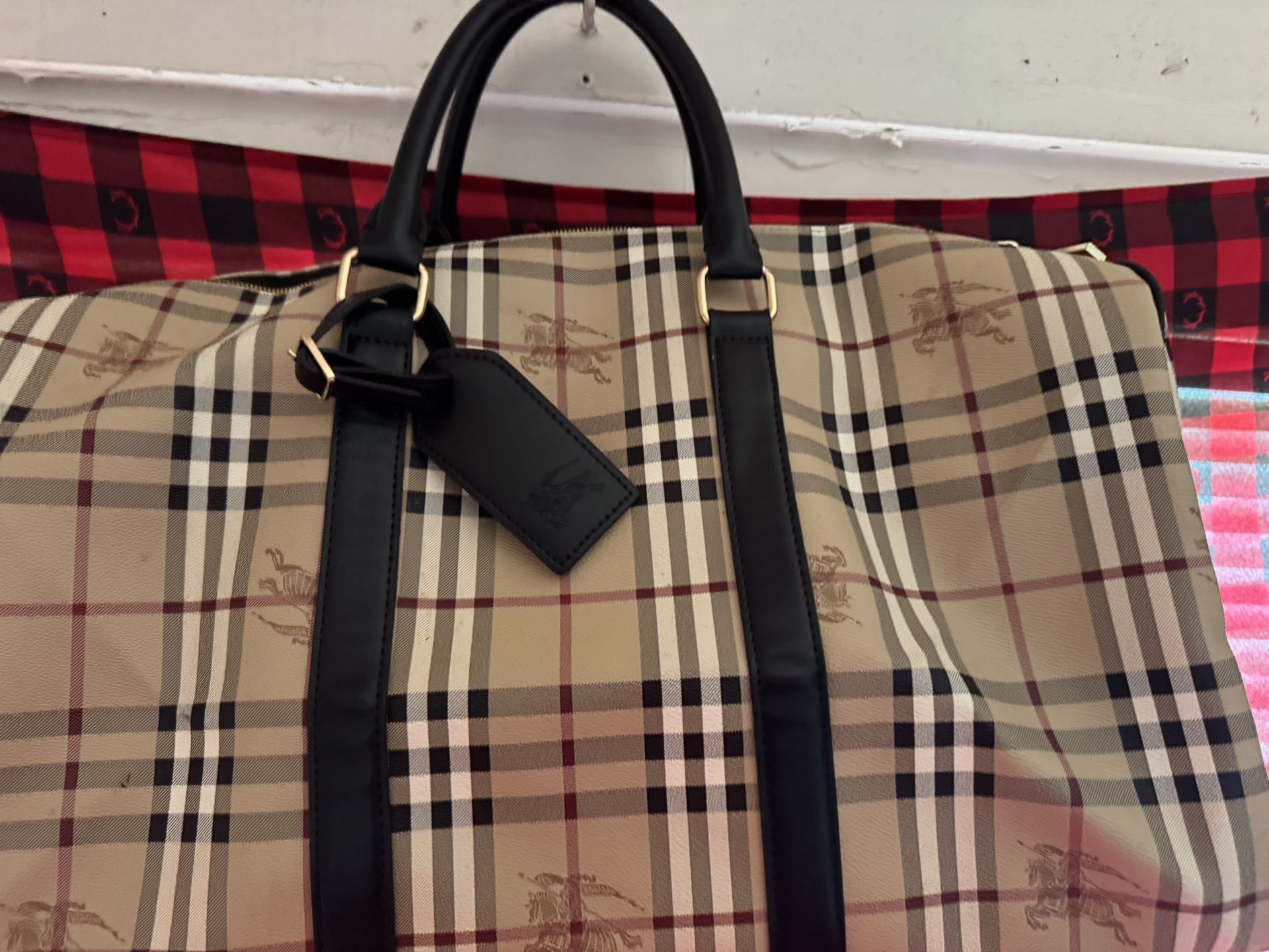 Burberry π Bag