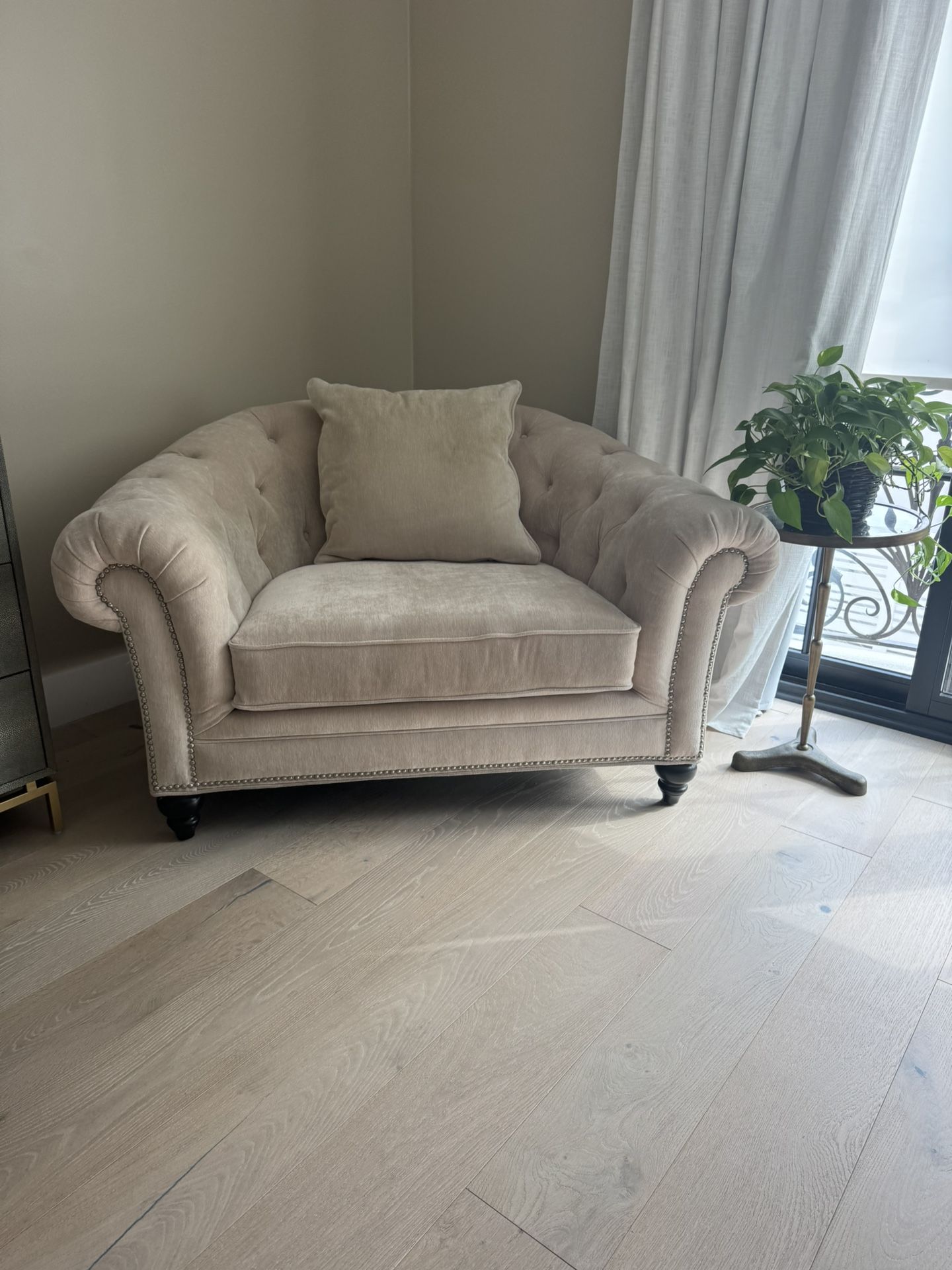 Oversized Chair