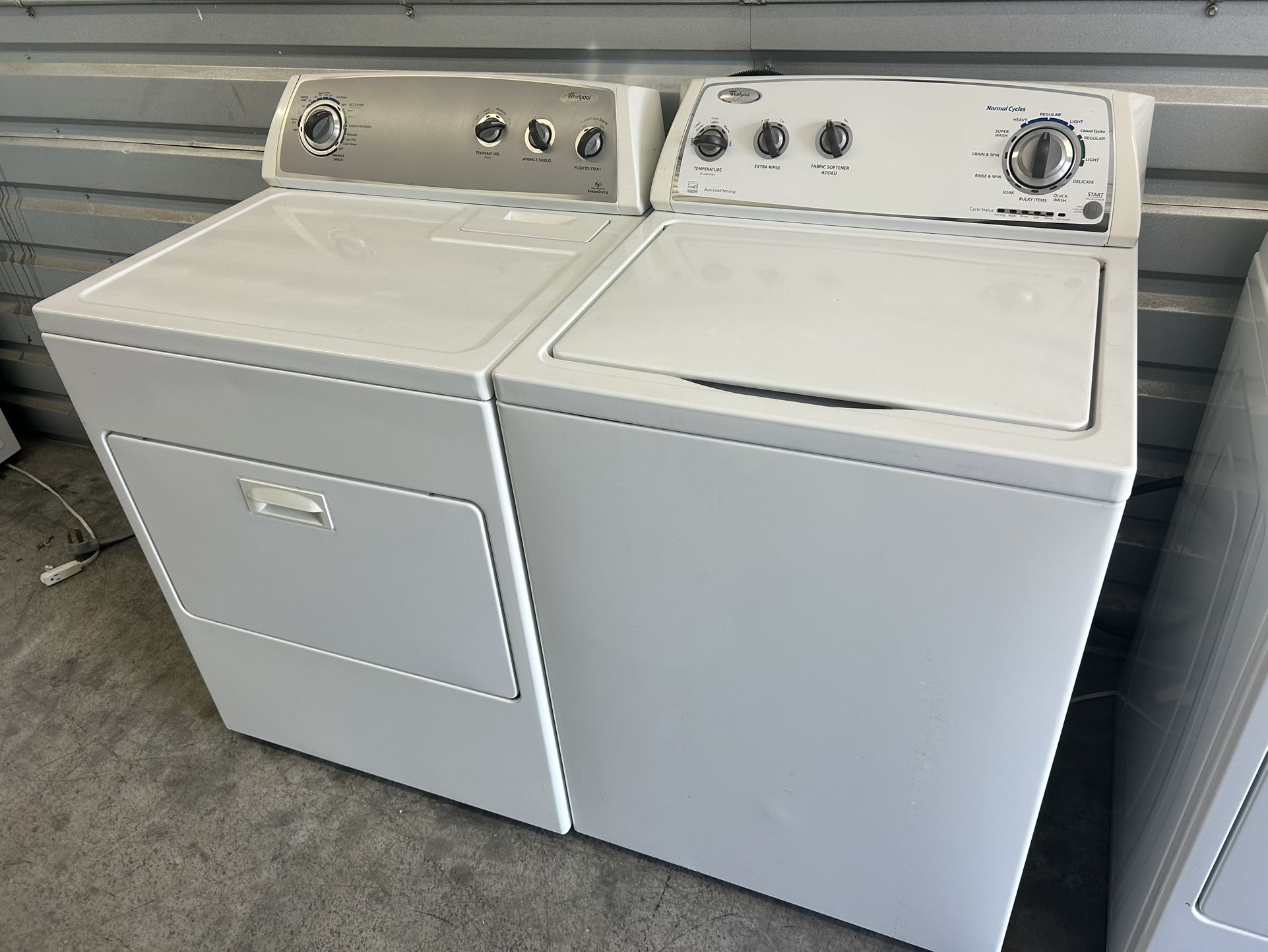 ⭐️NICE CLEAN WHIRLPOOL TOP LOAD WASHER AND DRYER SET⭐️