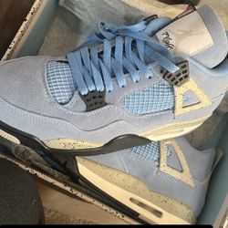 Air Jordan 4 Retro “University Blue” – Size 13 – Brand New Selling for $220 Never worn, still in original box with all packaging included. These iconi