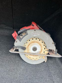 Milwaukee m18 Skilsaw brushless 7 1/4 es iskierdo tool only no bateria $75 firme precio