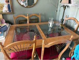 Dinning Table