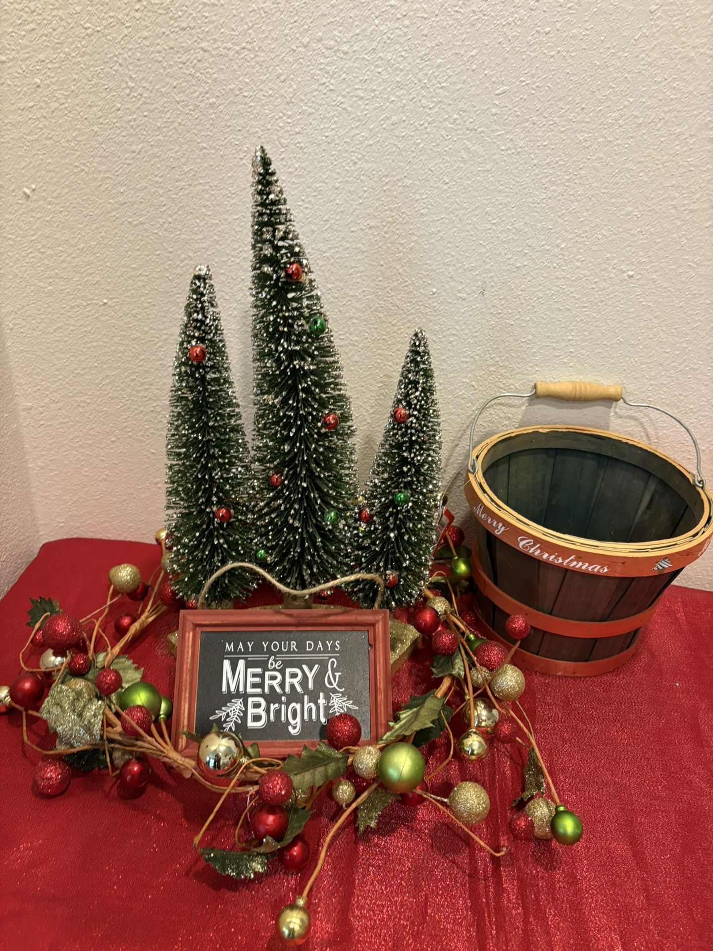 Red & Green Merry Christmas Decorations Lot - Holiday Home Decor - Simi Valley 