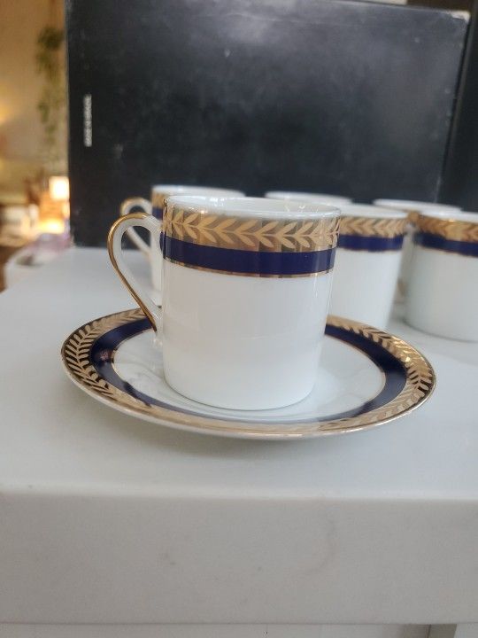 Vintage Gold Leaf Design Espresso / Arabic / Turkish Coffee Cups & Saucers (6)