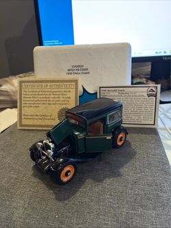 National Motor Museum Mint 1:32 1930 Chevy Coach Green 1/32 Model Diecast