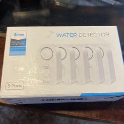 Govee Water Leak Detectors 5 Pack, 100dB Adjustable Audio Alarm Sensor, Sensitive Leak and Drip Alert, for Kitchen Bathroom Basement (Battery Included