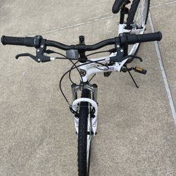 Open Box New Bike Size 24