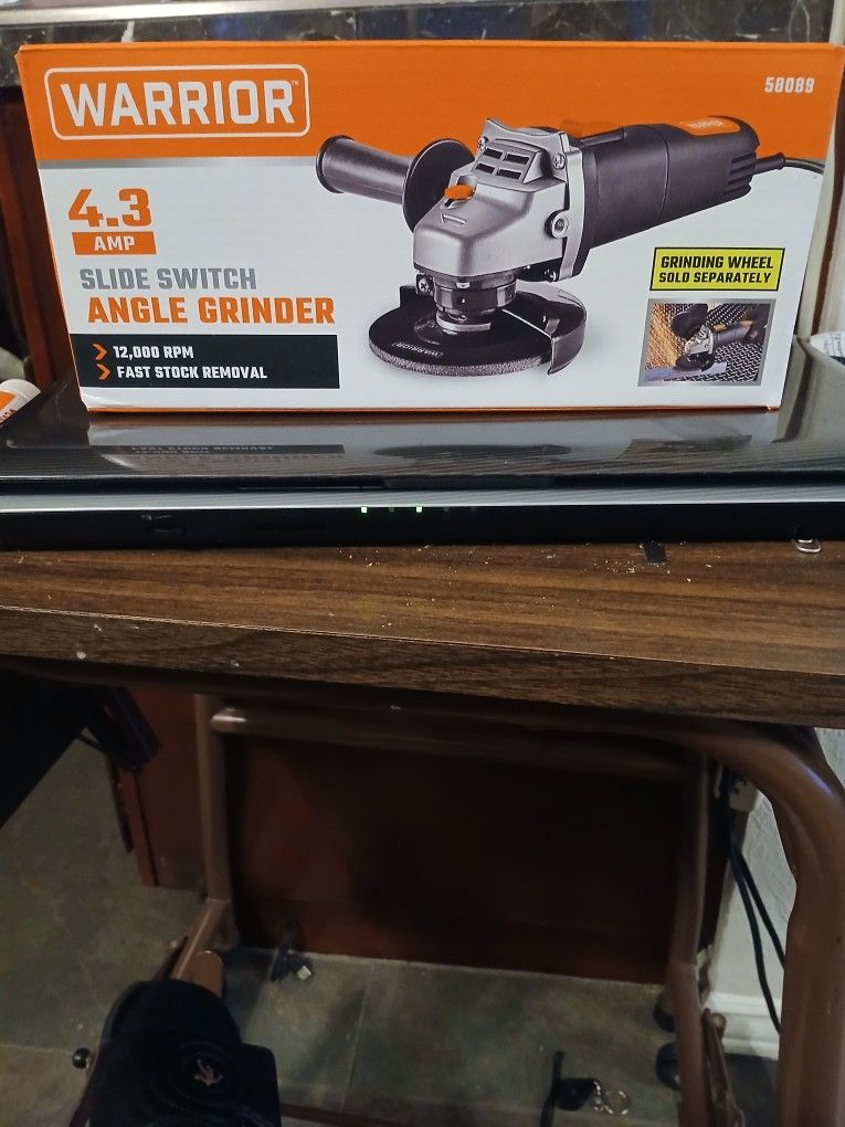 Warrior 4.3 AMP Slide Switch Angle Grinder