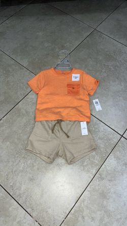 Old Navy Toddler Boy’s 2 Piece Shirt and Shorts Set, Size 12-18 Months