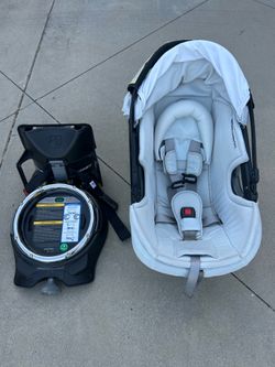 Orbit baby car seat and base (G3)