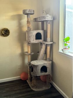 Cat tree