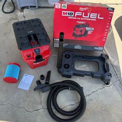 Milwaukee M18 FUEL NEXUS 6 Gallon Wet/Dry Vacuum with PACKOUT Compatibility and VACLINK