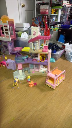 Barbie Toddler Dollhouse