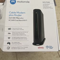 MOTOROLA MG7540 Cable Modem & WiFi Router Combo 16x4 DOCSIS 3.0