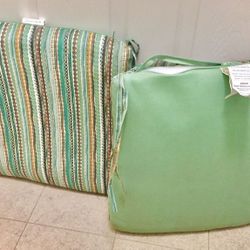 SEAT CUSHIONS - 2 ( Excellent Condition, For Outdoor Or Inside, Unzips For Easy Cleaning, Beautiful, Tropical Colors)