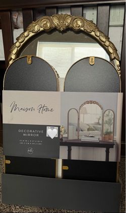 Vanity trifold mirror