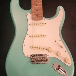2021 Fender Player Stratocaster Seafoam Green Roasted Maple Neck