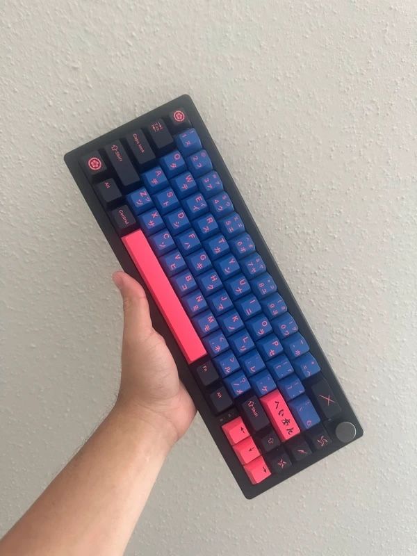 GMK 65% custom keyboard yellow switches