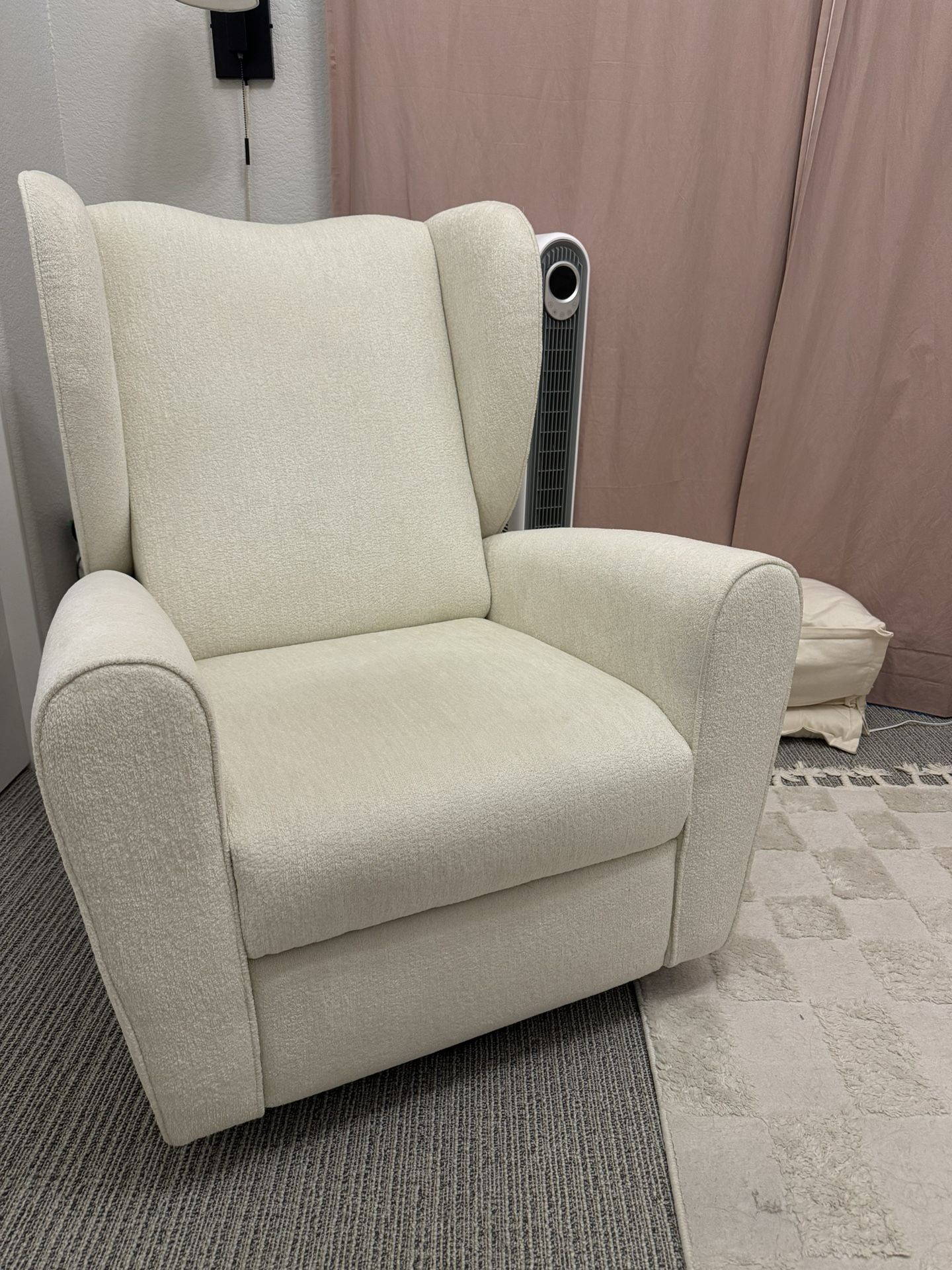 Crate & Barrel Nursery Power Recliner