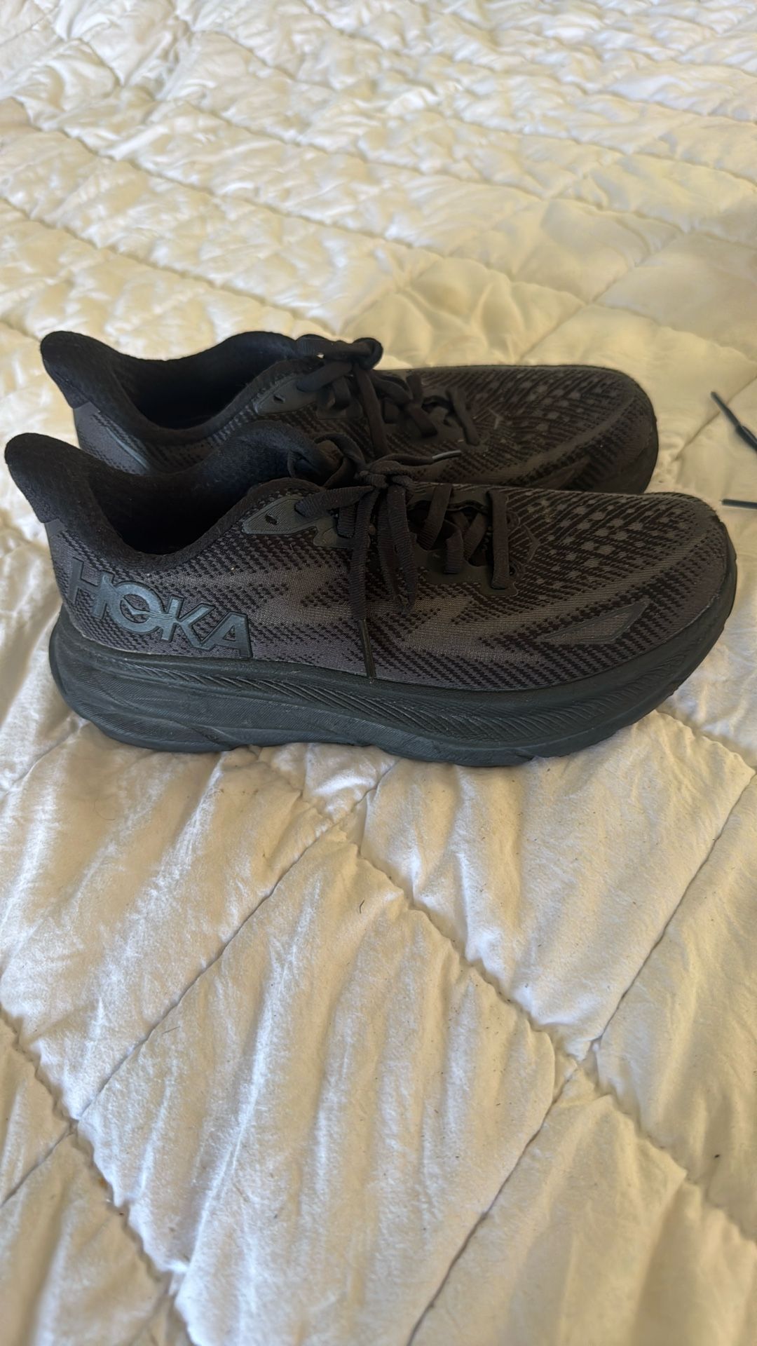 Hoka. Clifton 9