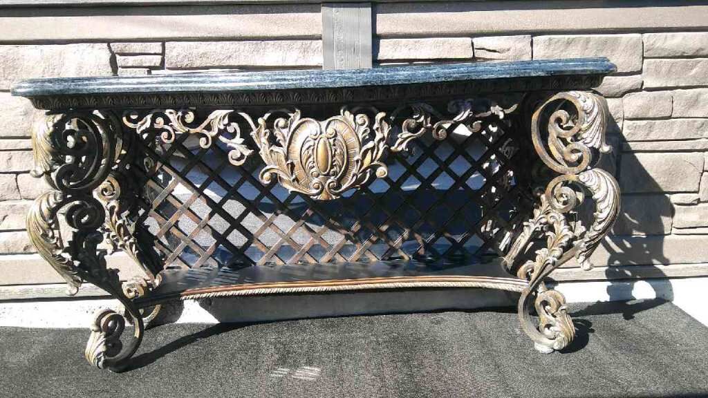 Heavy metal entry table