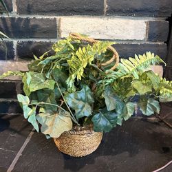 Artificial Ivy/fern Hanging Plant 