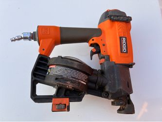 Roofing nail gun RIDGID