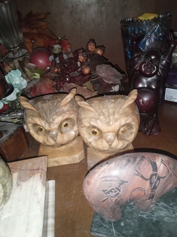 2 Alabaster Handcurved Marble Owl Book Ends.Buying Both
