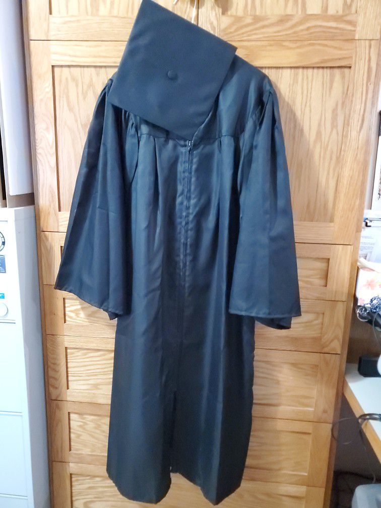 Graduation Cap And Gown Black