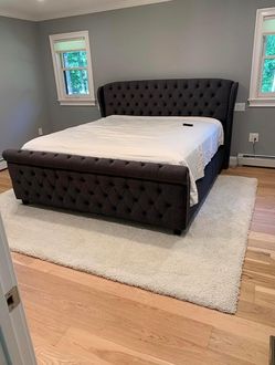 King Size Tufted Upholstered Bed Frame
