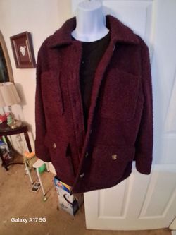 Women's xs Super Fashionable, NEVER WORN