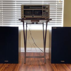 Vintage Fisher Stereo With Original Speakers 