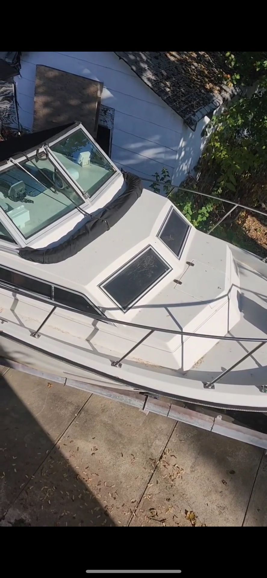PRICE IS NEGOTIABLE!!! SEND SOME OFFERS !!!NEED GONE !!!1988 Wellcraft Coastal – Fiberglass Cabin Cruiser – Clean Title