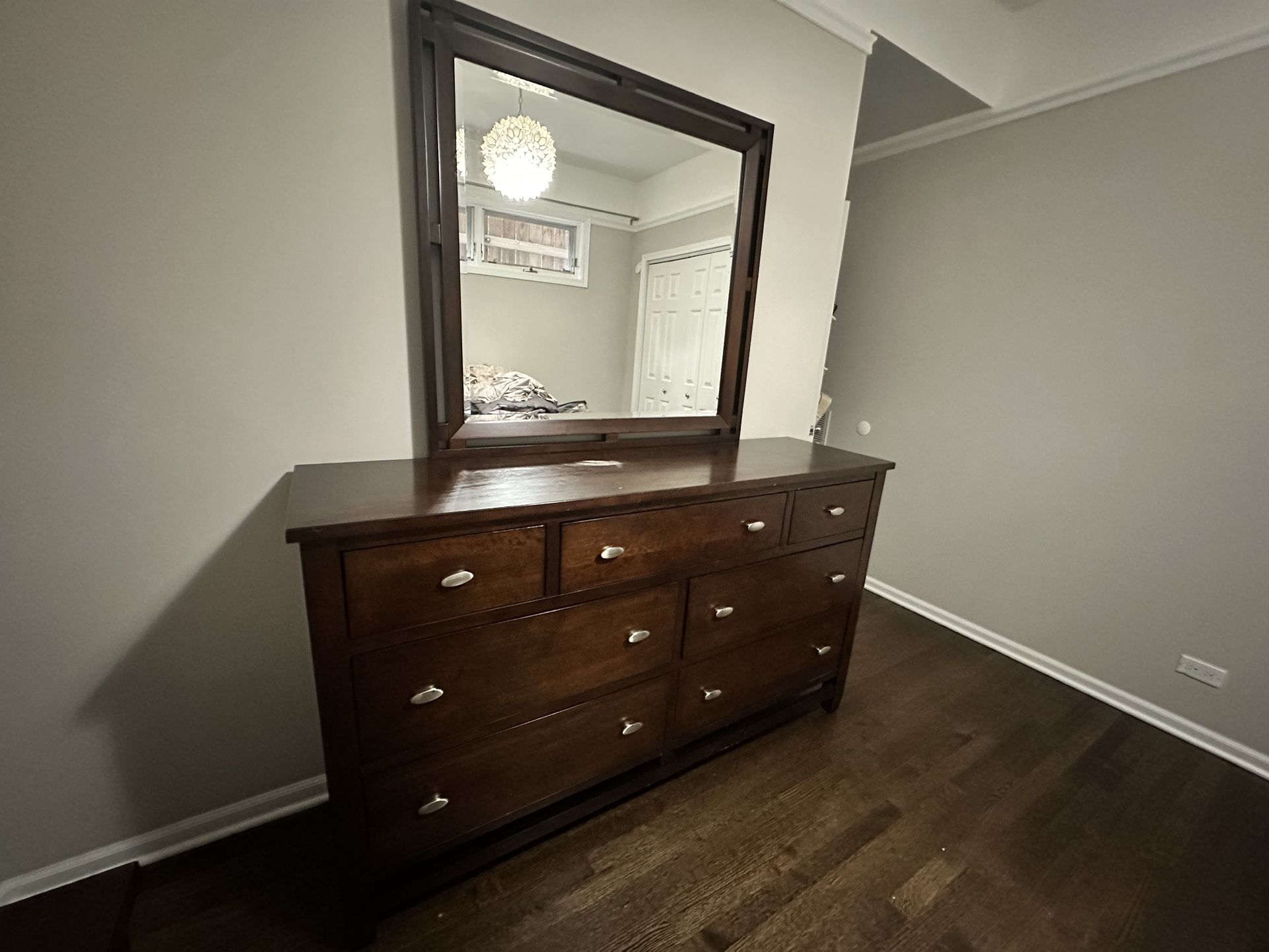 Free Dresser