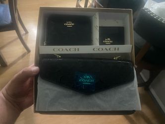 COACH PURSE PICK UP ONLY
