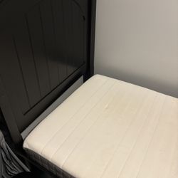 Twin size bed with Mattress