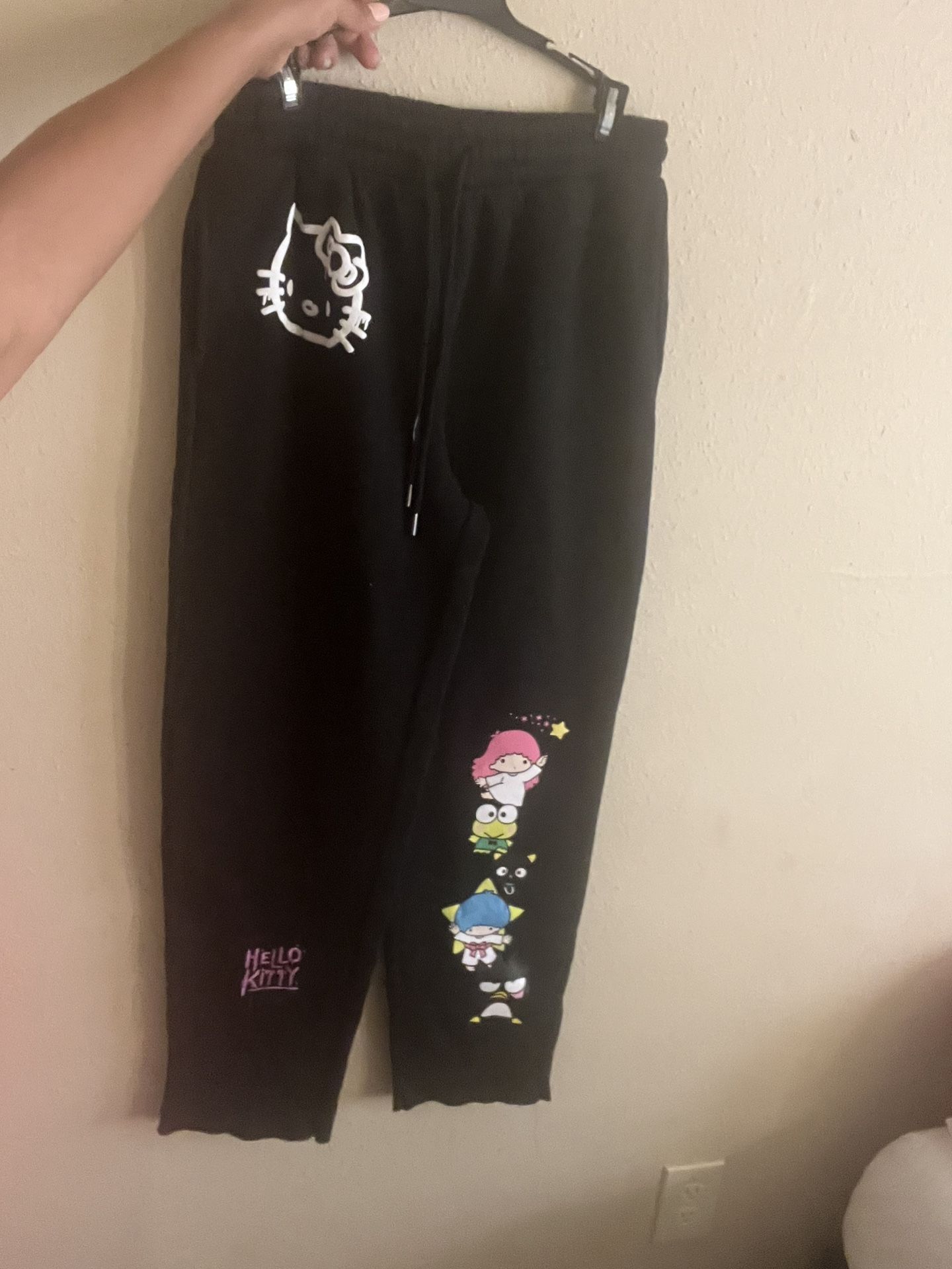Hello Kitty Forever 21 M Joggers