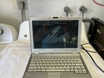 Vintage Dell Computer Turns On The Screen Is Bad. Not Sure If This Works Properly.
