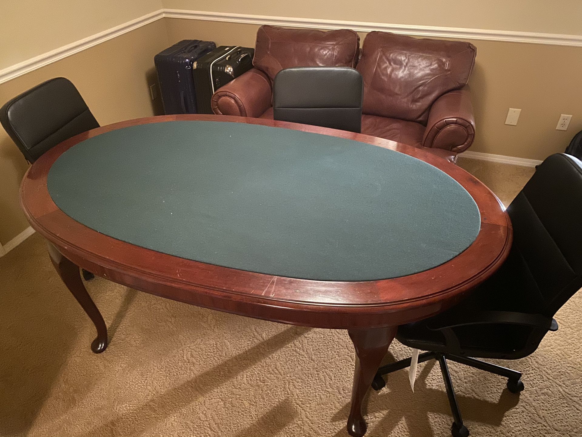 Nice poker table and 6 chairs